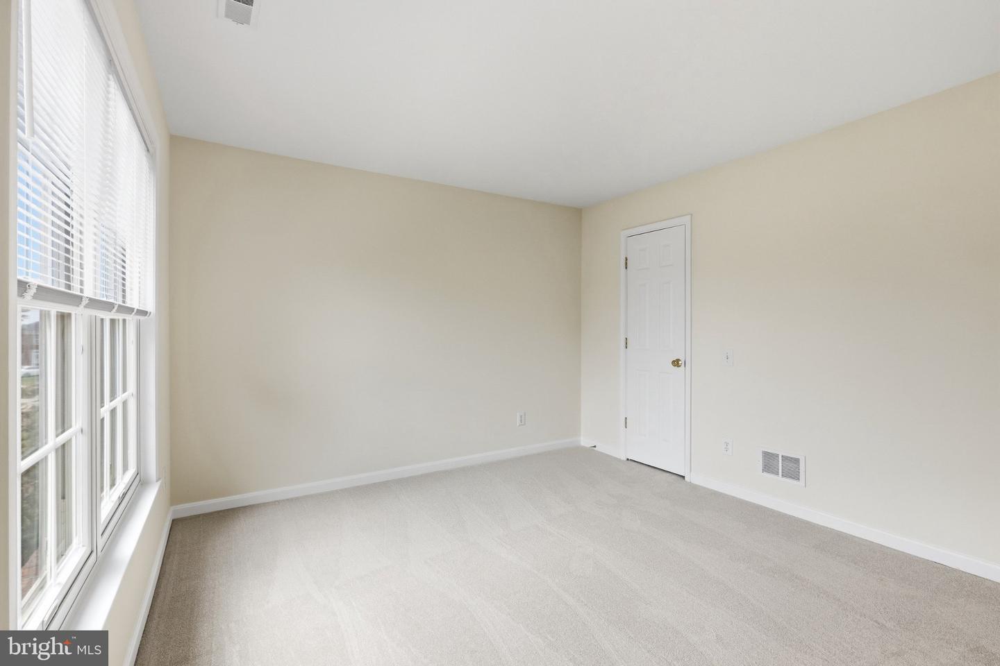 702 Willington Square Way Property Photo 56
