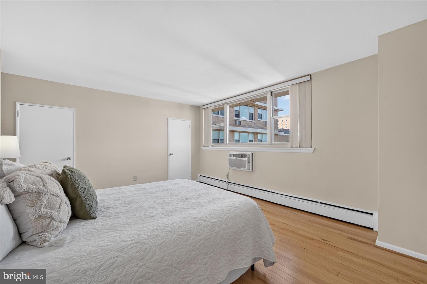 1301 N Harrison St #1105 Property Photo 25
