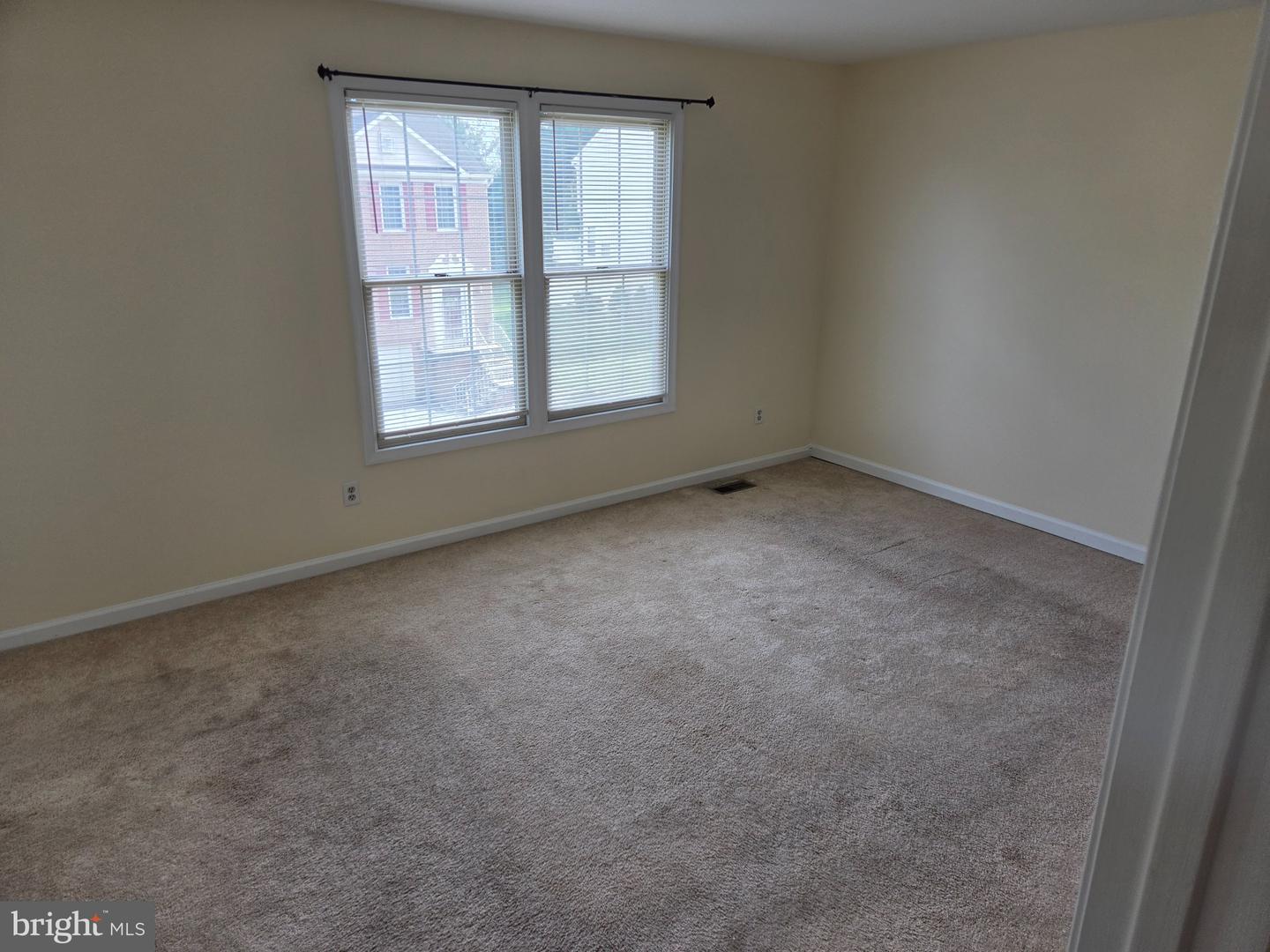 131 Attic Ct Property Photo 4