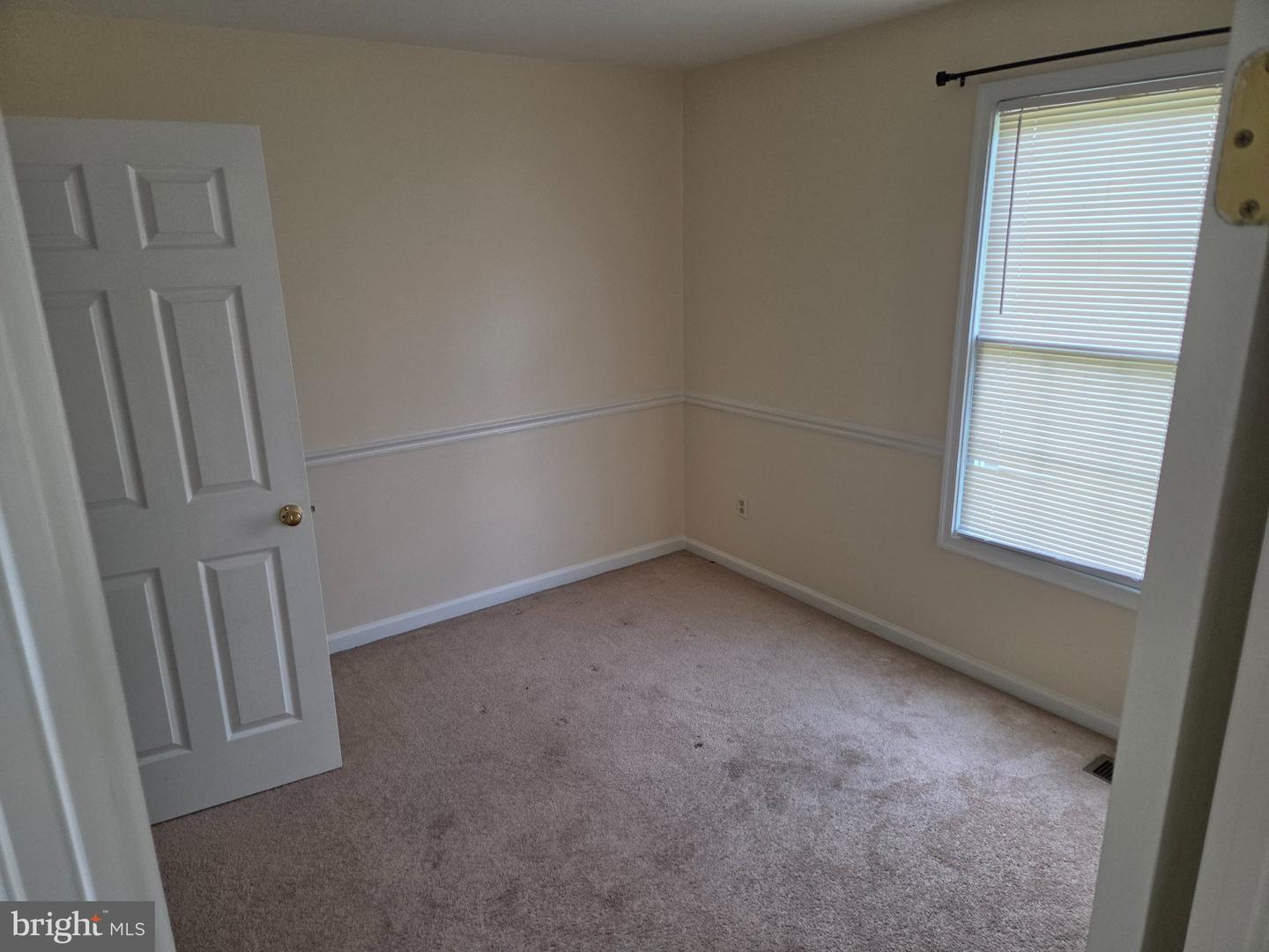 131 Attic Ct Property Photo 5