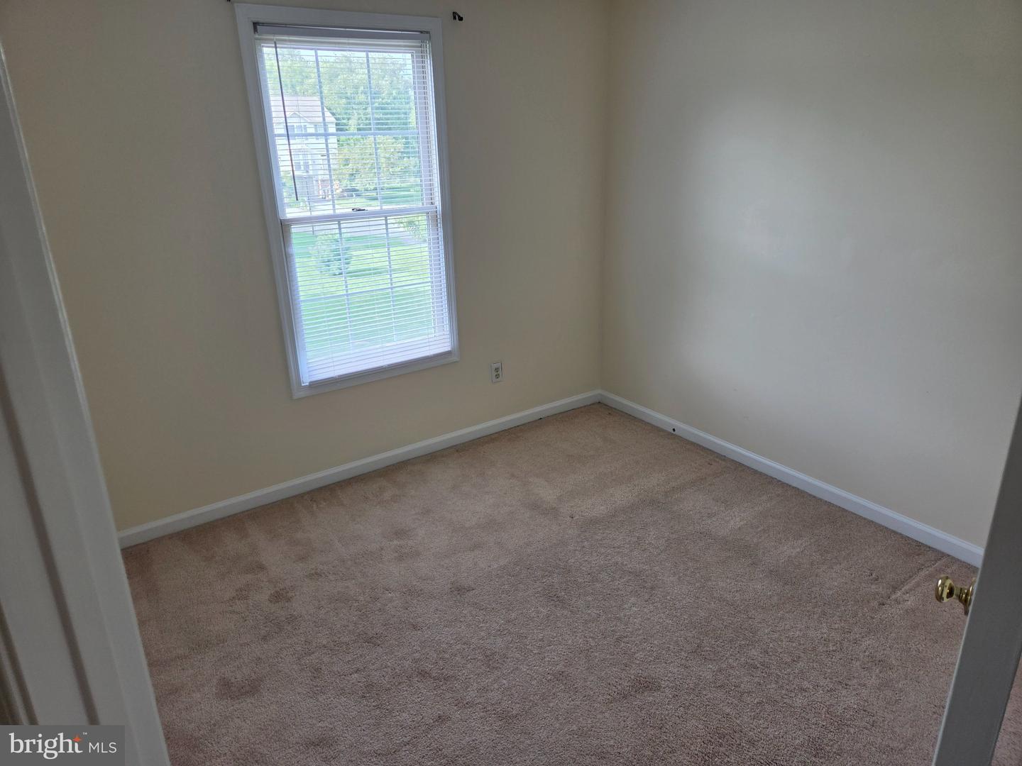 131 Attic Ct Property Photo 6
