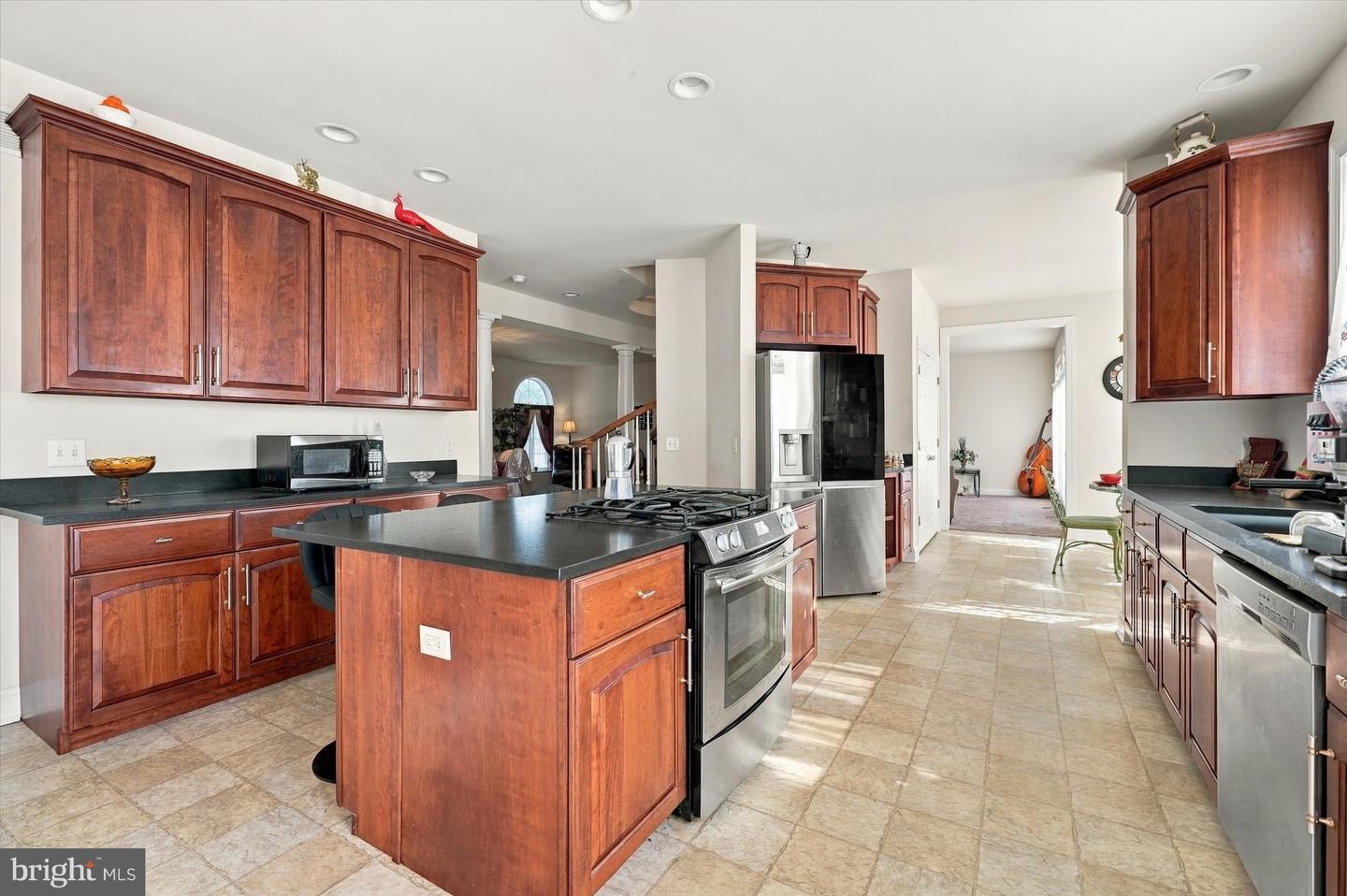 4601 Dupont Pkwy Property Photo 29