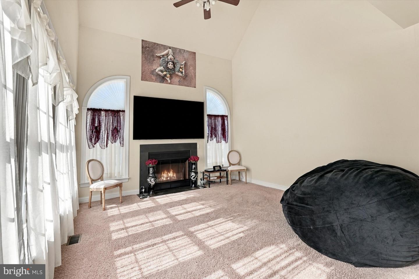 4601 Dupont Pkwy Property Photo 38