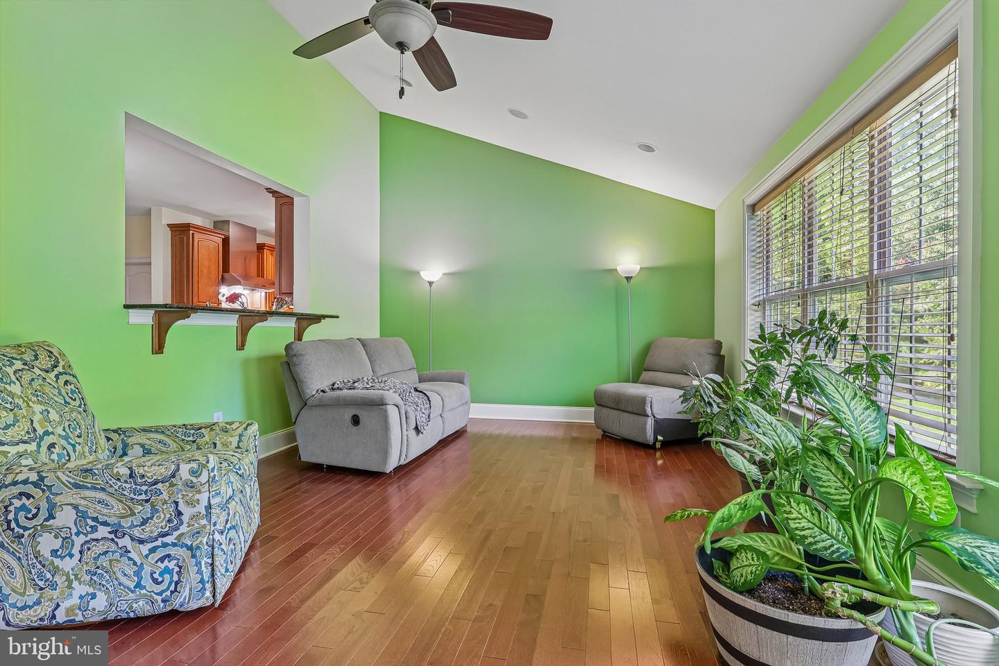 514 Chariot Ct Property Photo 28