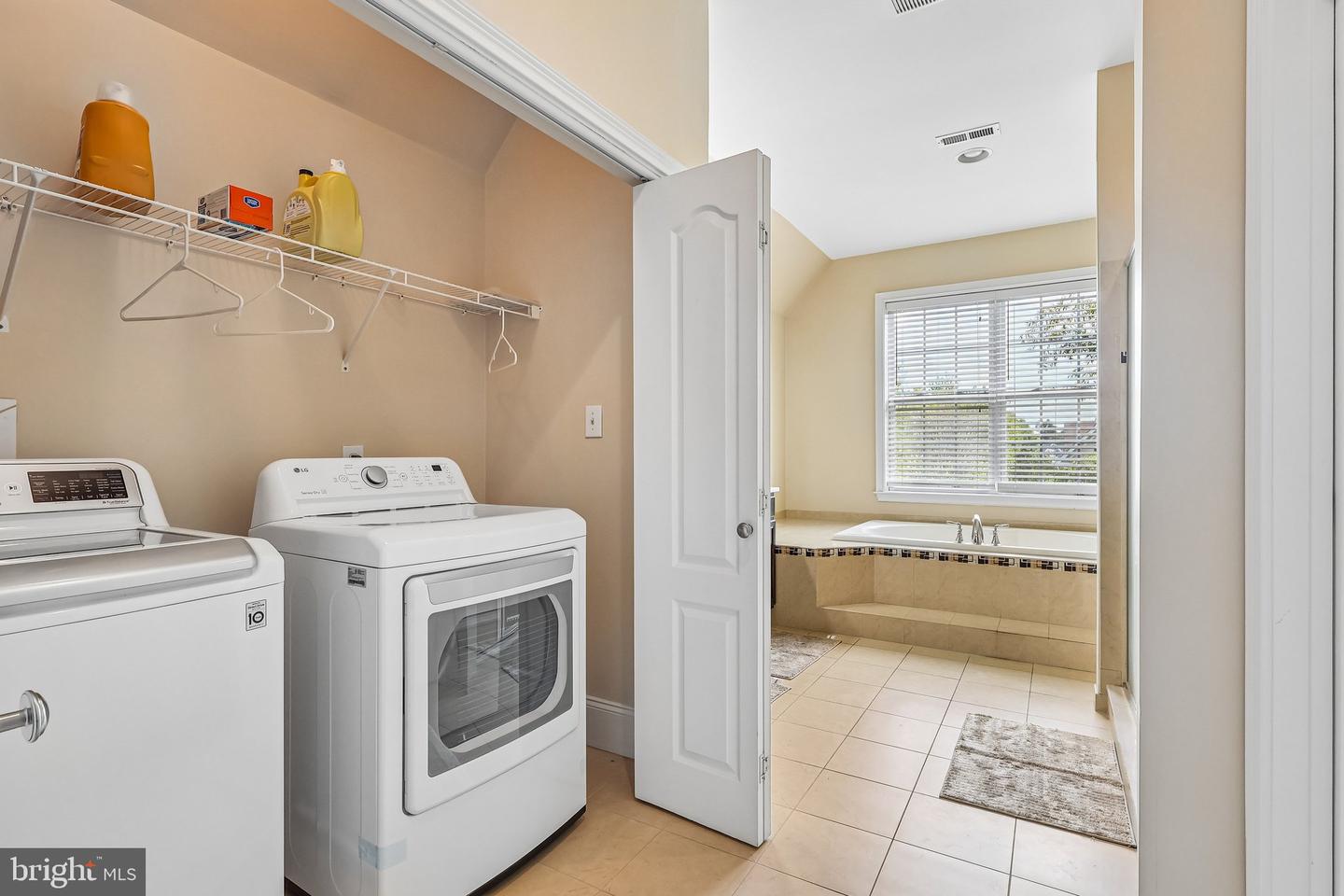 514 Chariot Ct Property Photo 48