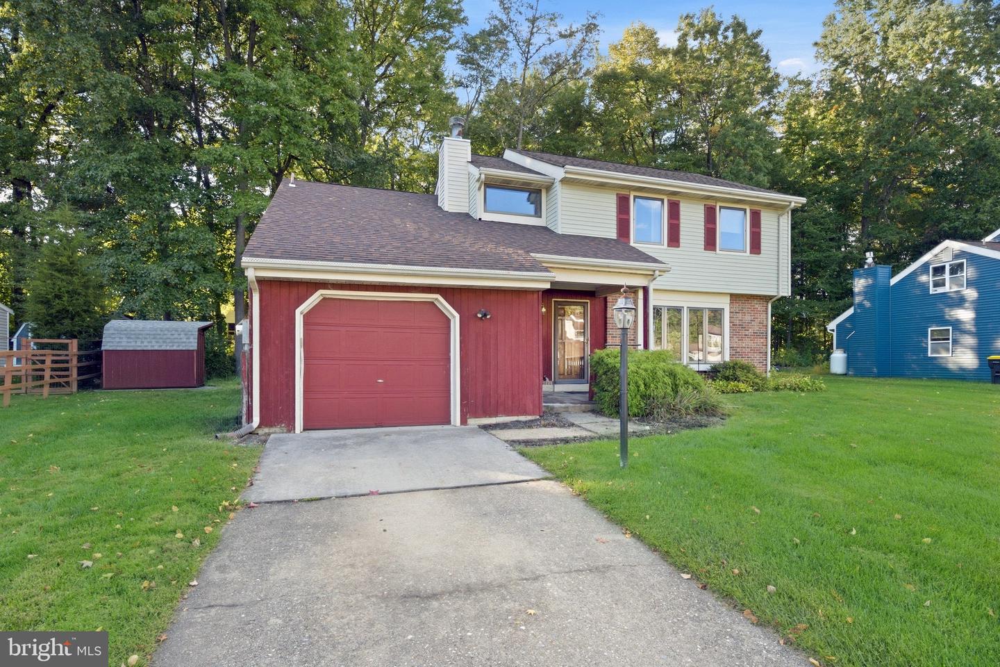 5 Ross Ct Property Photo 2