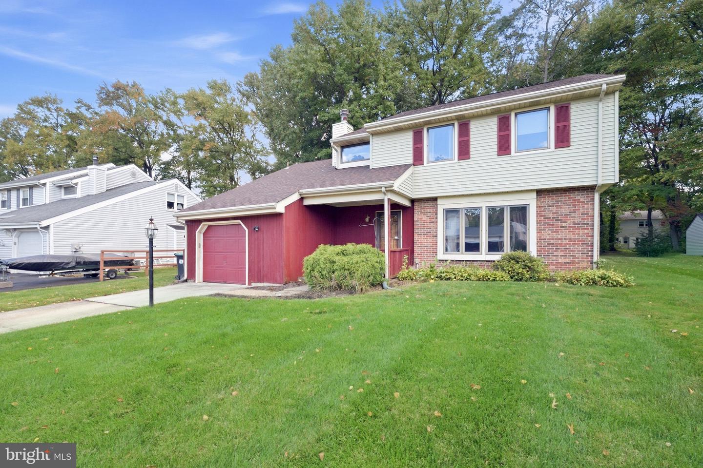 5 Ross Ct Property Photo 3