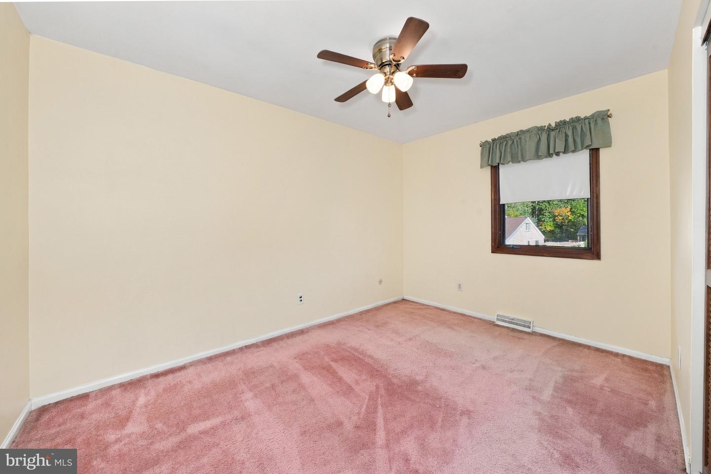 5 Ross Ct Property Photo 25