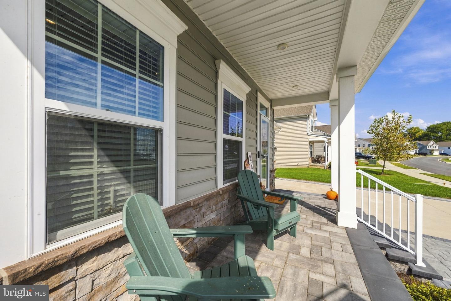 1007 Applecross Dr Property Photo 3