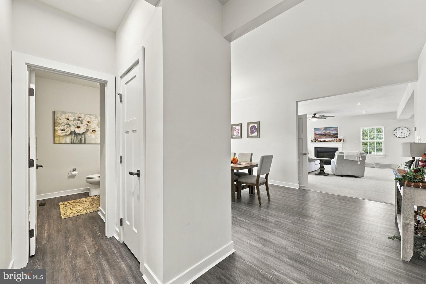 1007 Applecross Dr Property Photo 9