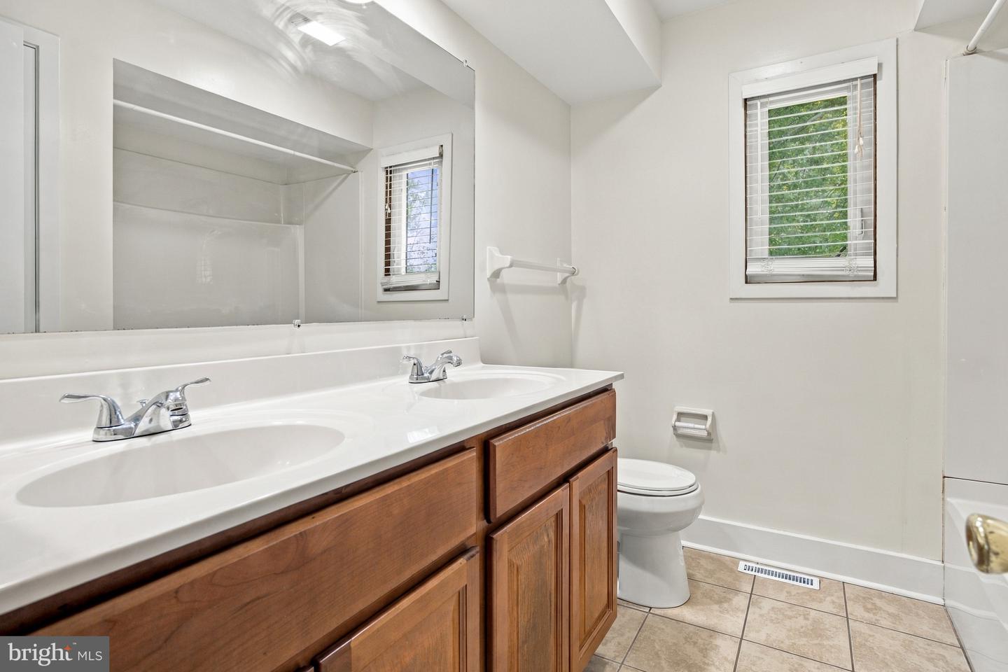 152 Bunting Dr Property Photo 37