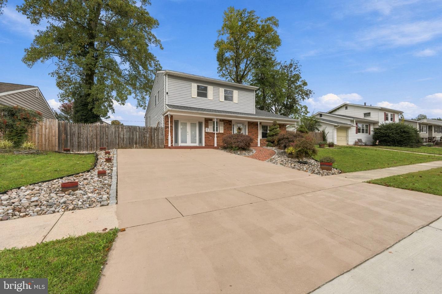 24 Ardmore Rd Property Photo 2