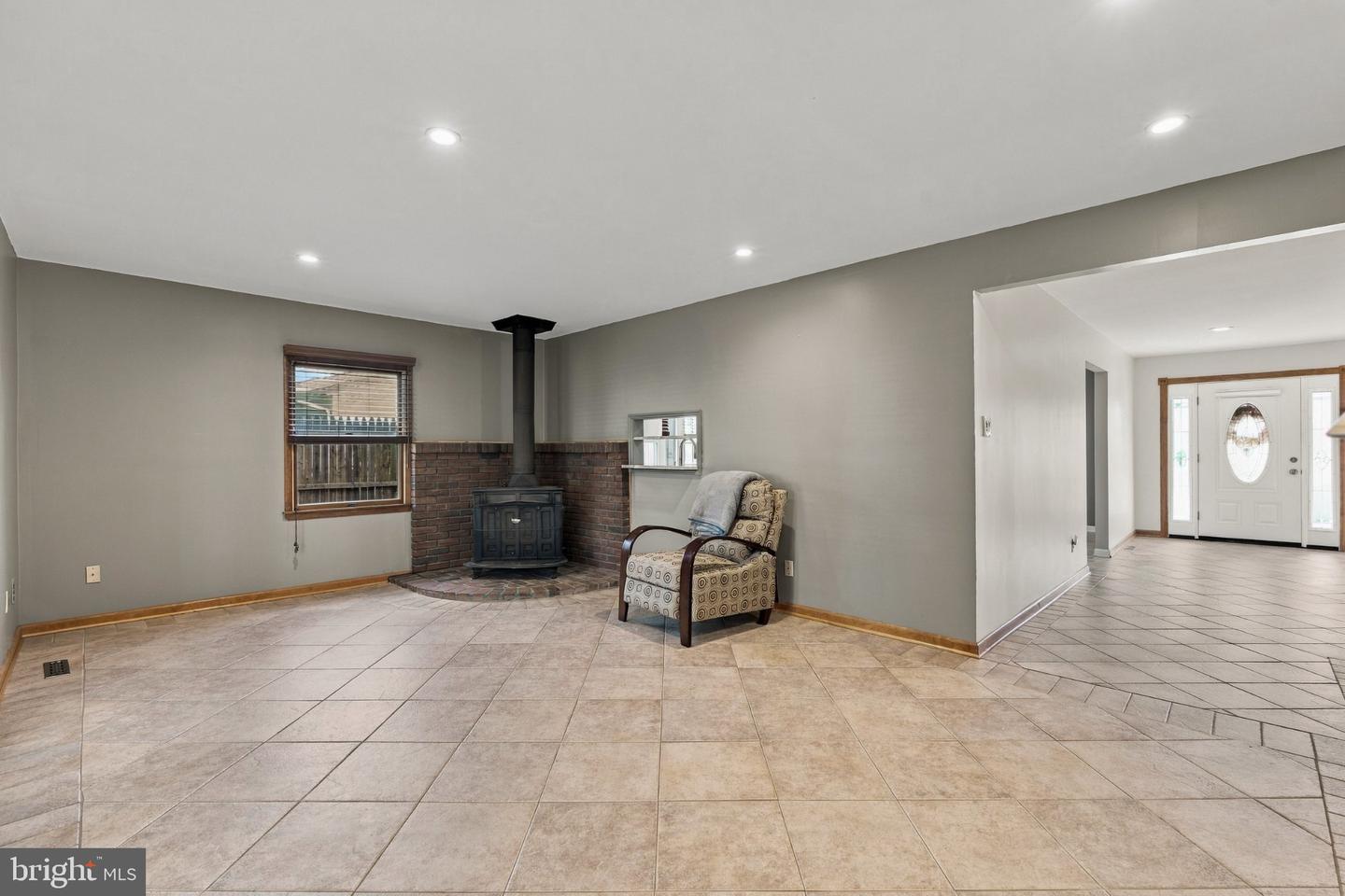24 Ardmore Rd Property Photo 8
