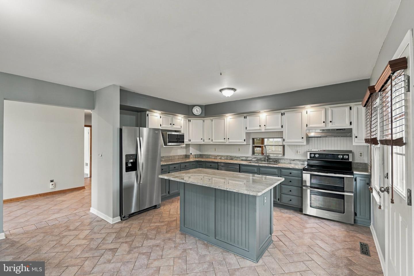 24 Ardmore Rd Property Photo 13