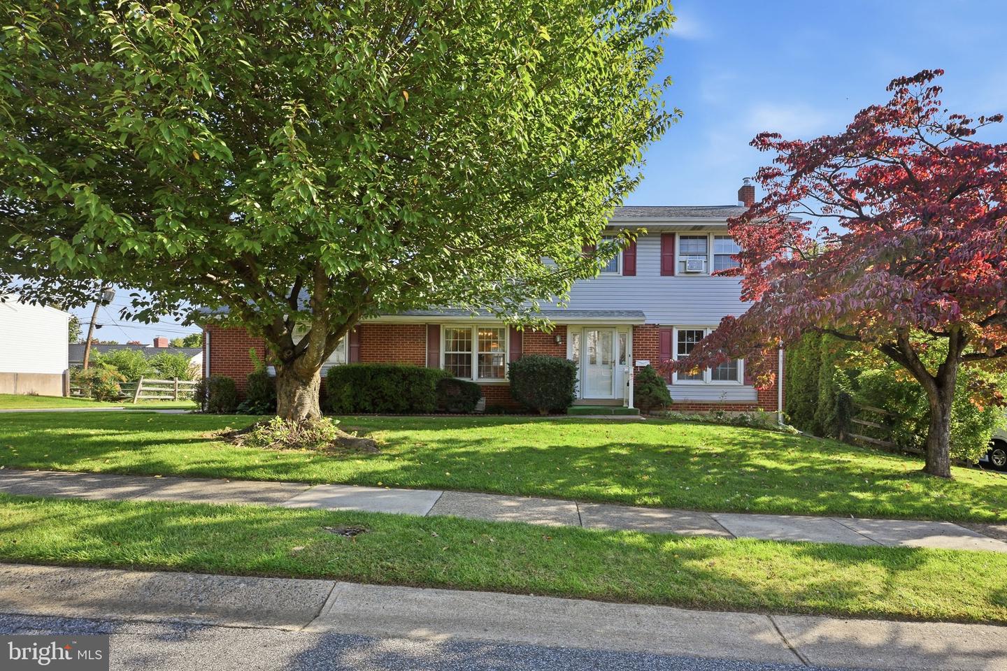 7 WHEATFIELD DR Property Photo 1