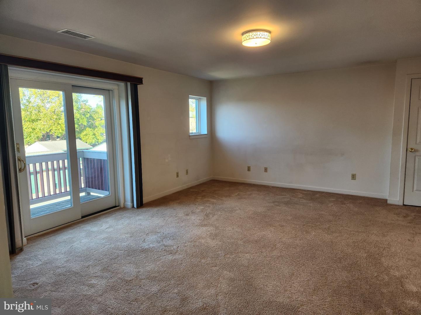 7505 Pleasant Ct #7505 Property Photo 6