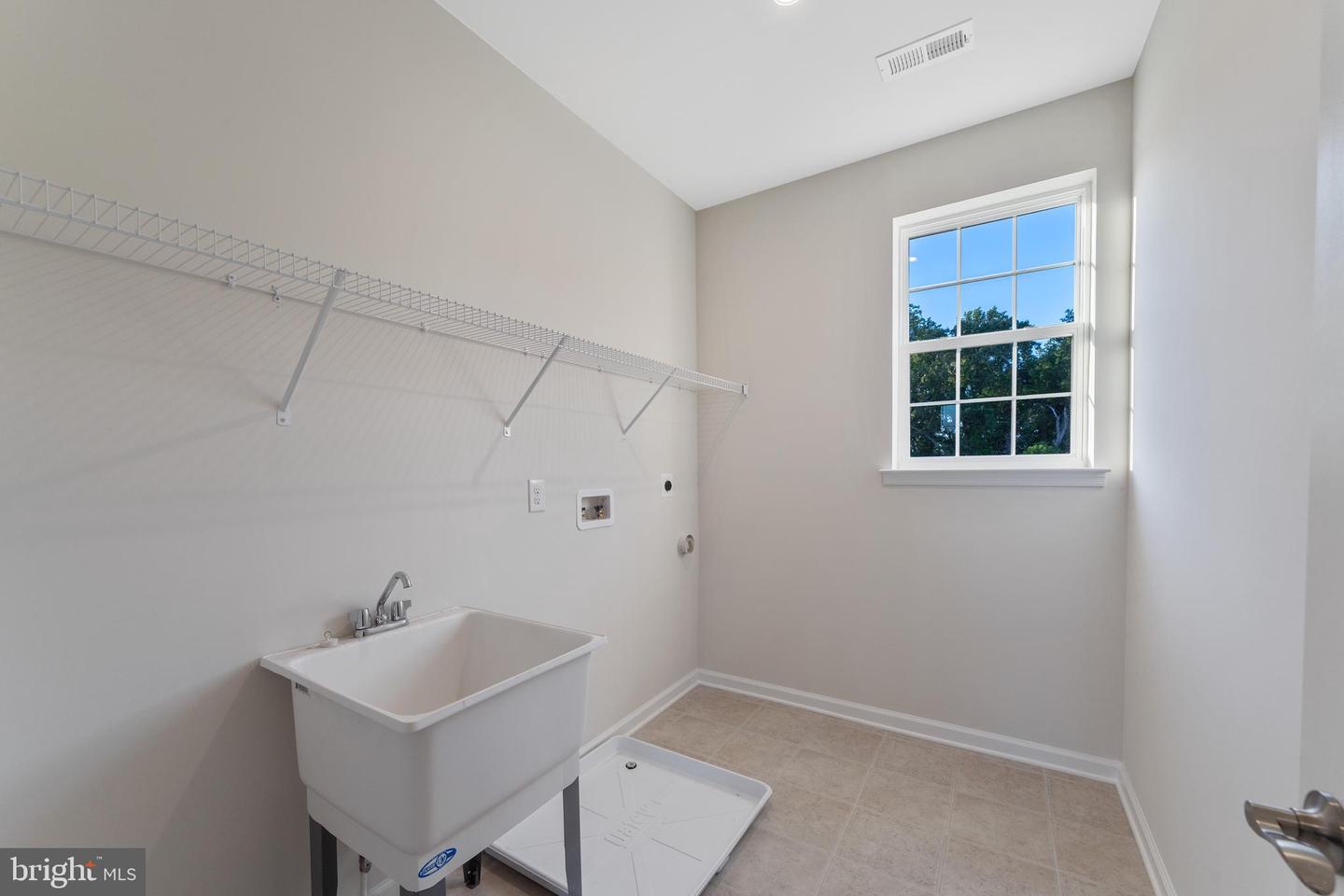 273 Abbotsford Dr #coronado Property Photo 47