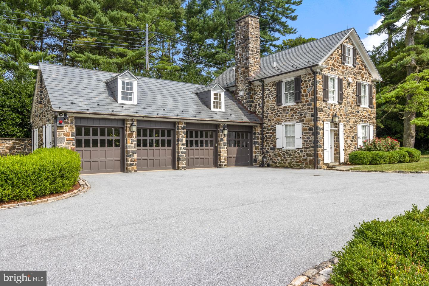 1 Great Barn Ln Property Photo 19