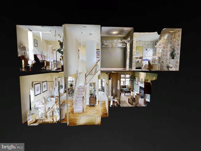 34080 Henry's Way S Property Photo 3