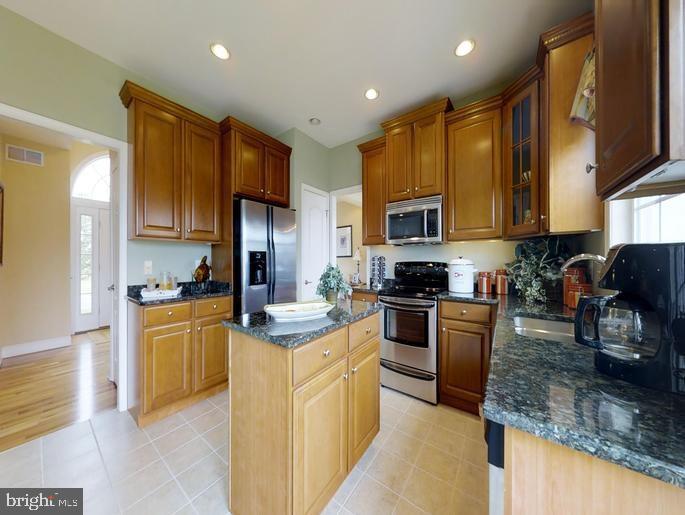 34080 Henry's Way S Property Photo 8