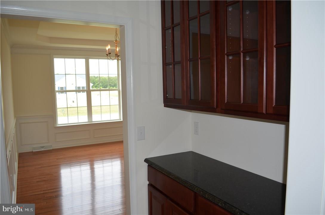 31 Henry's Way S Property Photo 7
