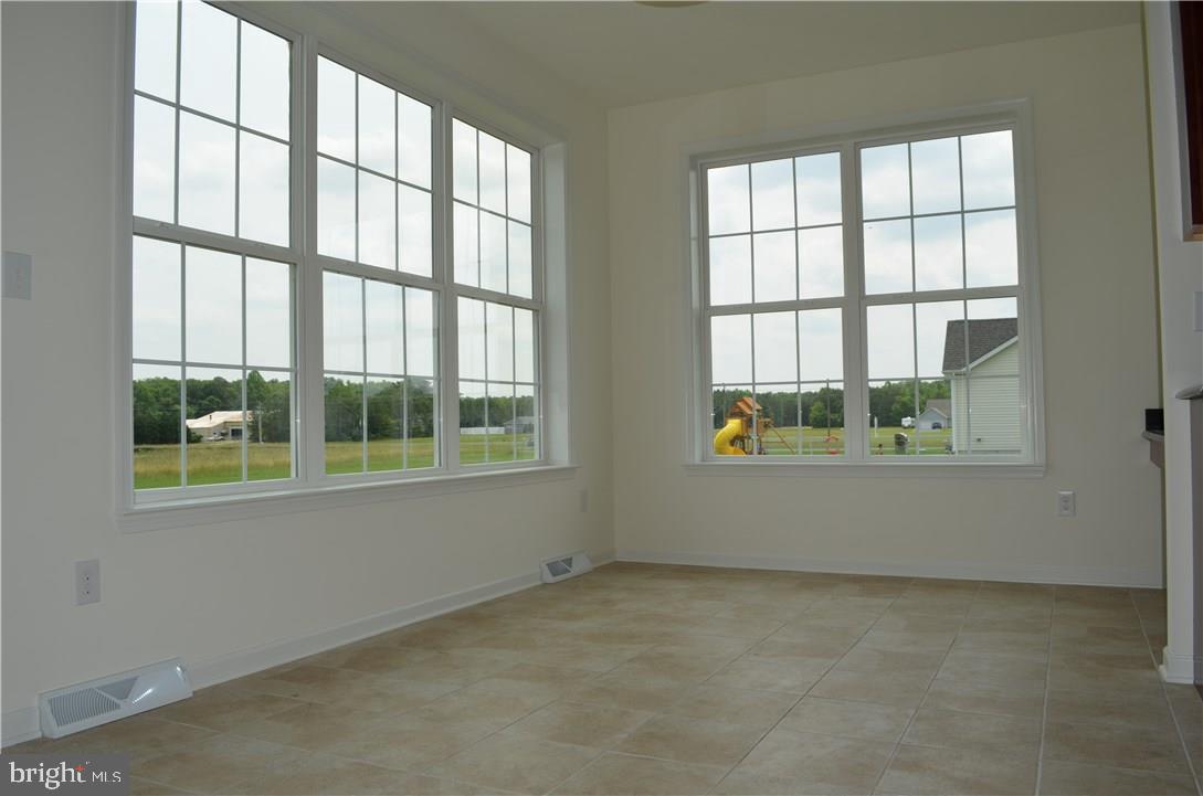 31 Henry's Way S Property Photo 9