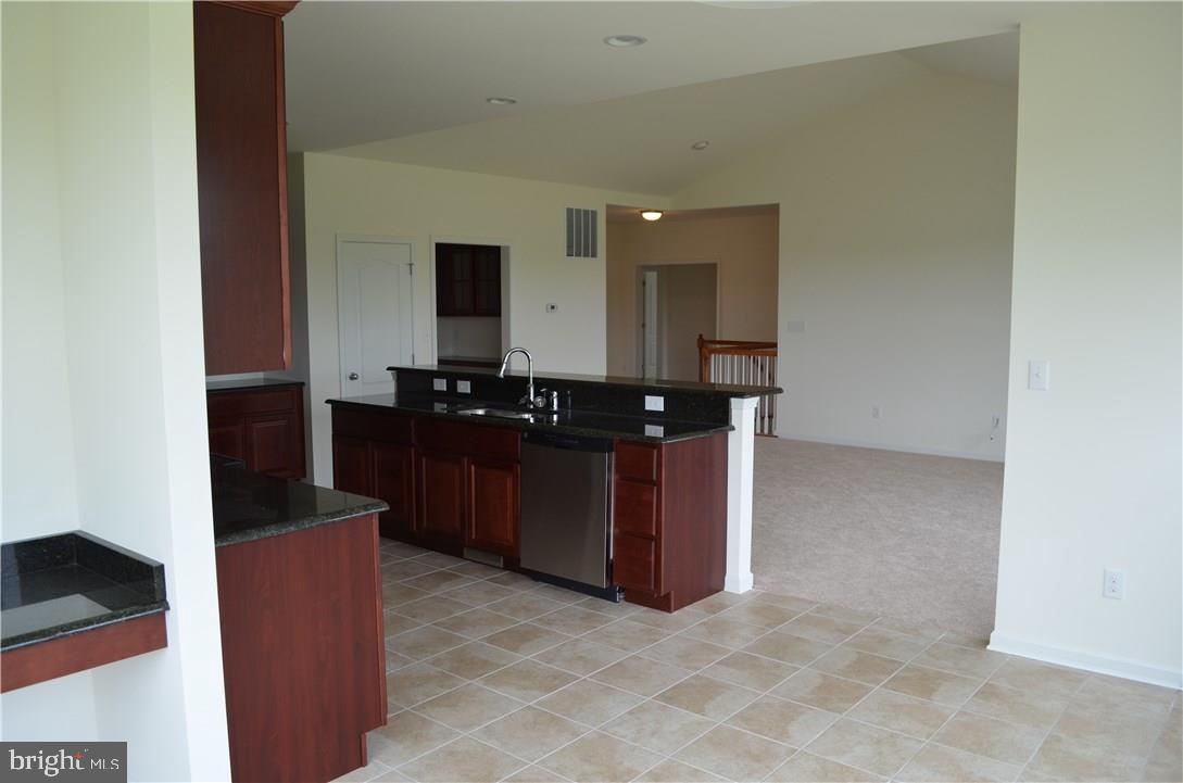 31 Henry's Way S Property Photo 11