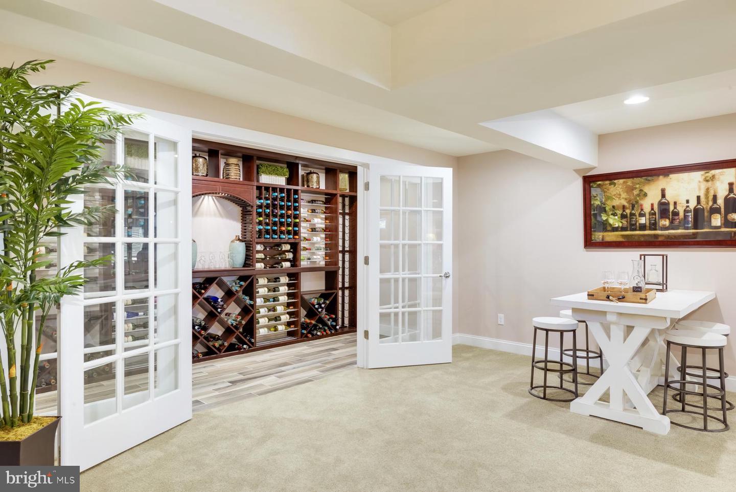 21804 Eastbridge Loop Property Photo 4