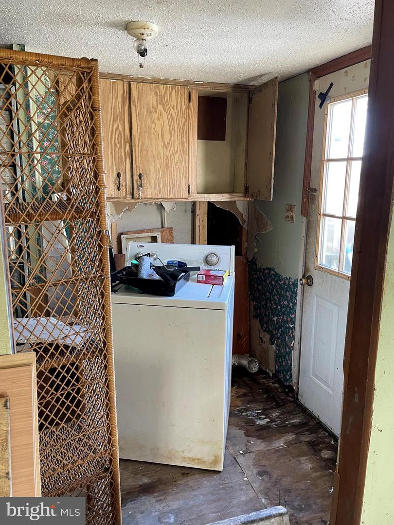 13990 S Old State Rd Property Photo 15