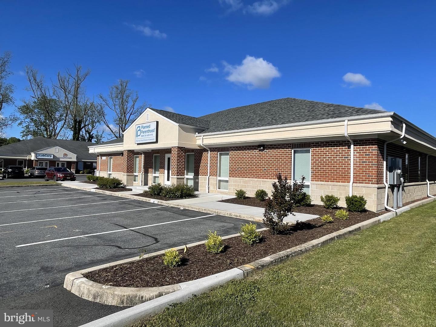 800 Health Services Drive Property Photo 2