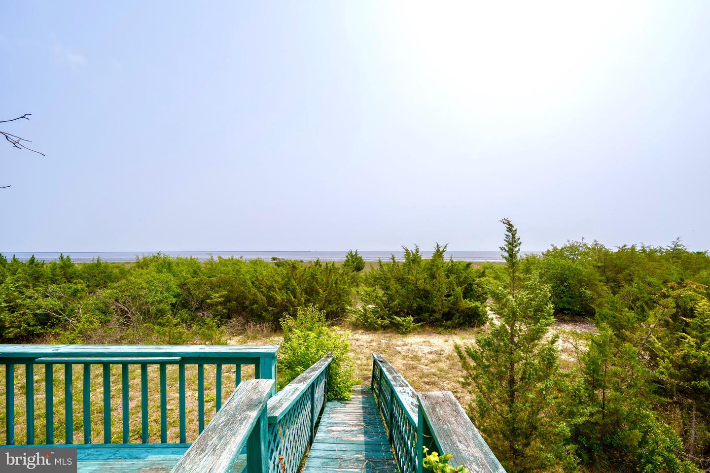 581 Bay Avenue Property Photo 4