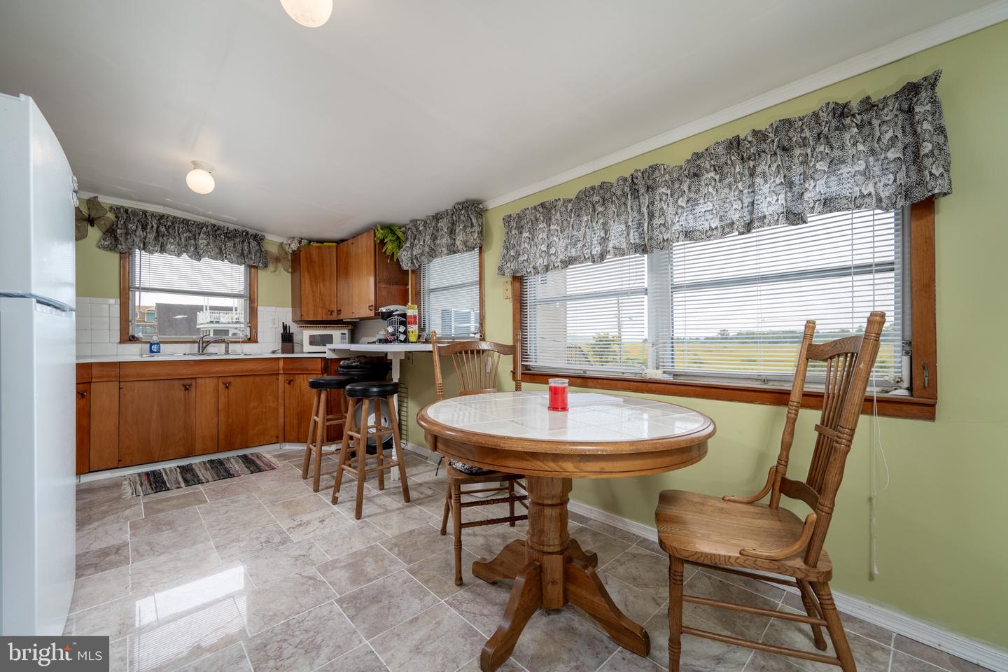 581 Bay Avenue Property Photo 12
