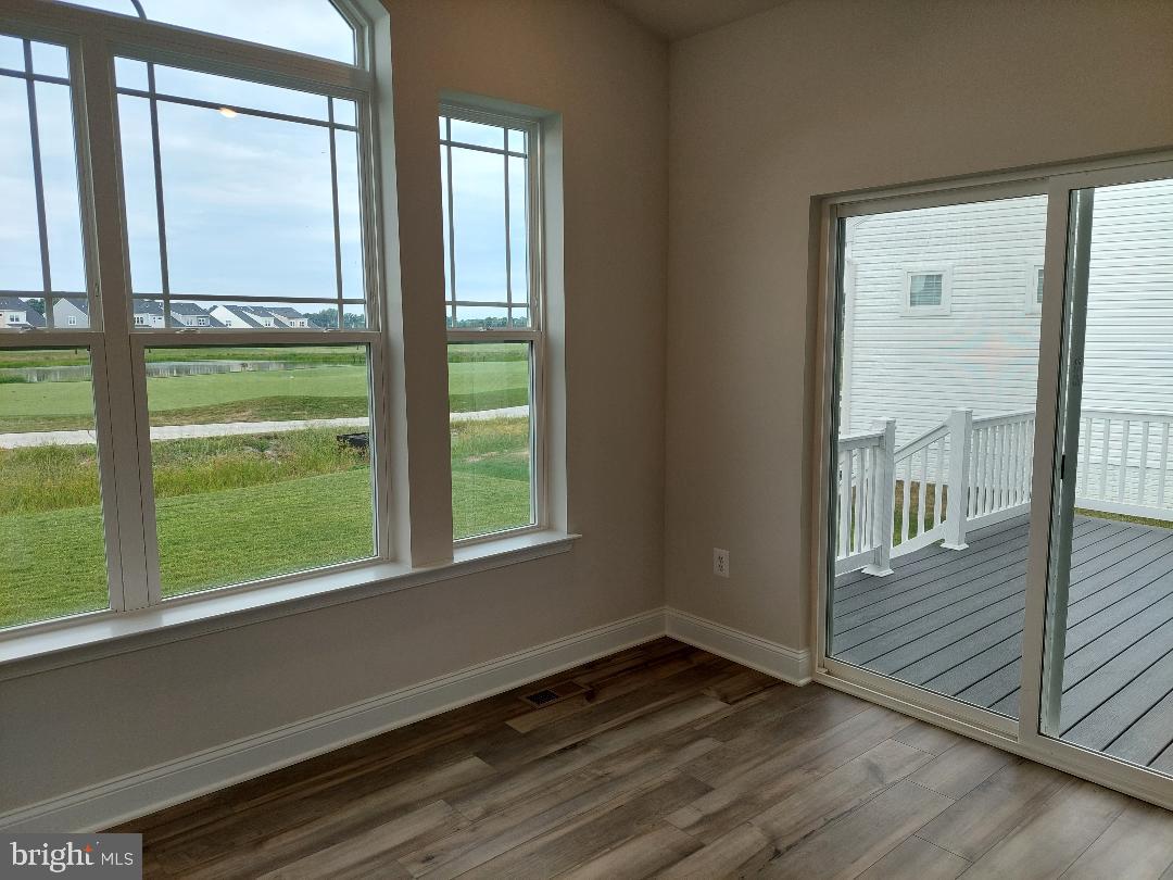 37027 Havelock Ct Property Photo 5