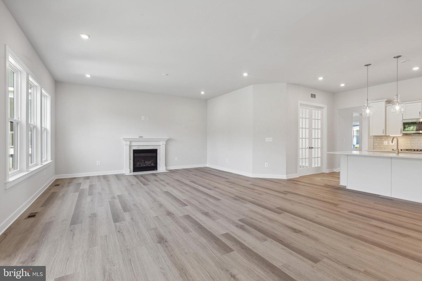 11518 Solomon Way Property Photo 14