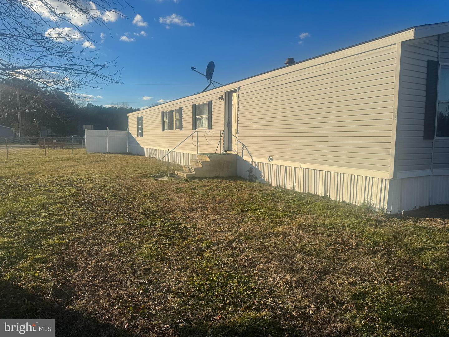 19194 E Meadowview Dr Property Photo 5