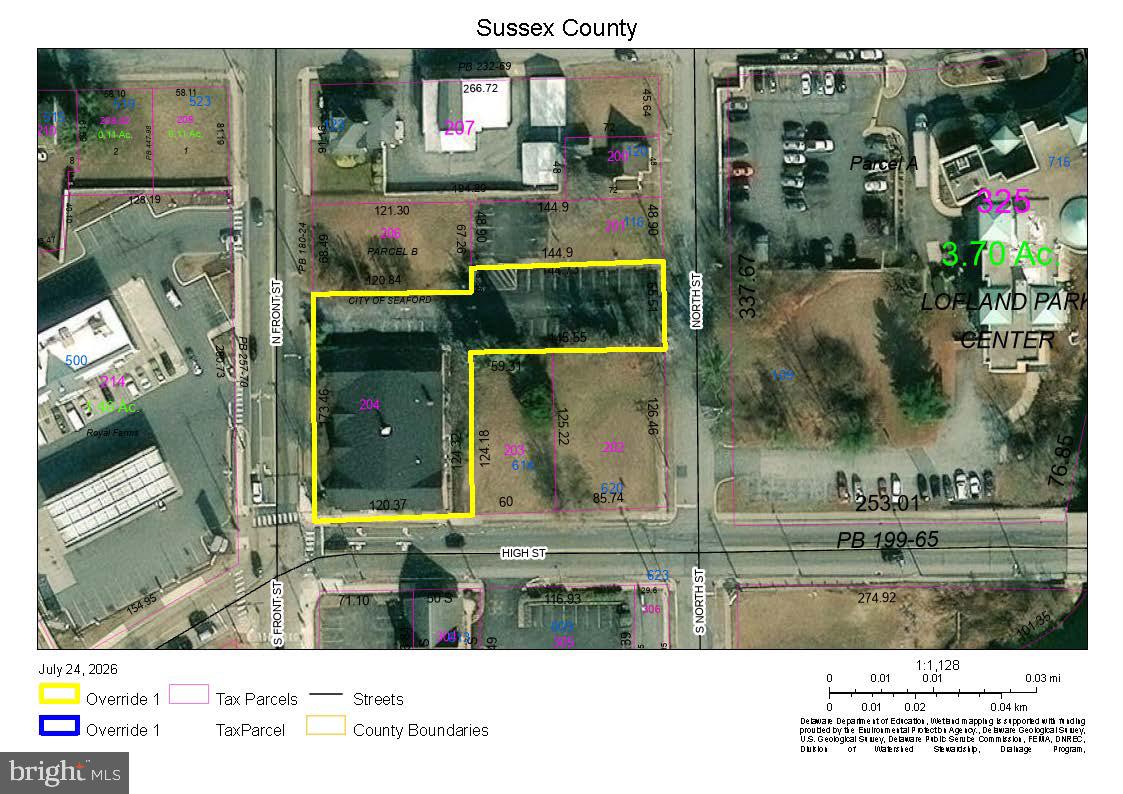 105 N Front St Property Photo 3