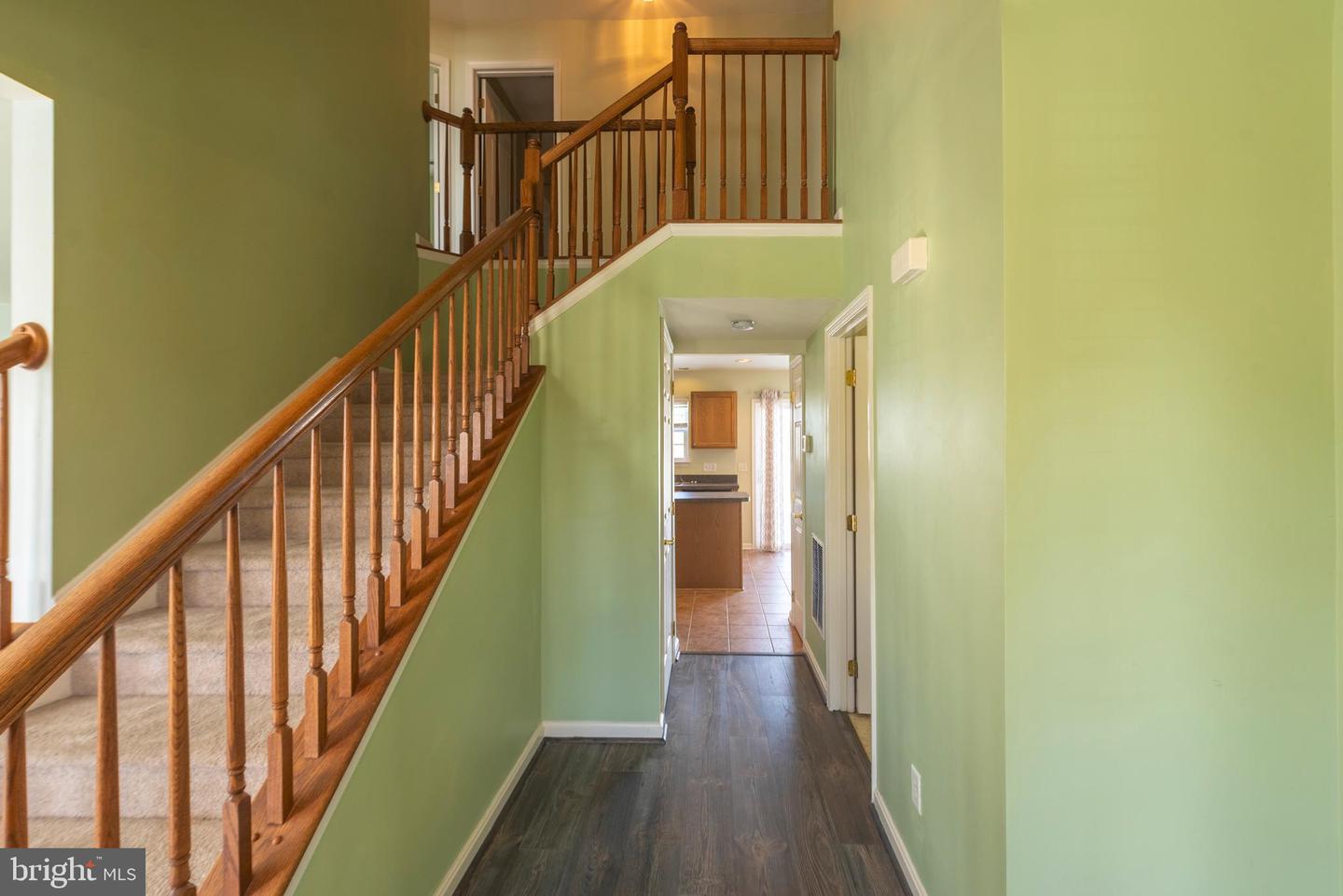 22967 Surry Ln Property Photo 6