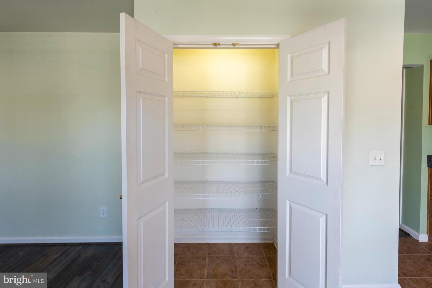22967 Surry Ln Property Photo 17