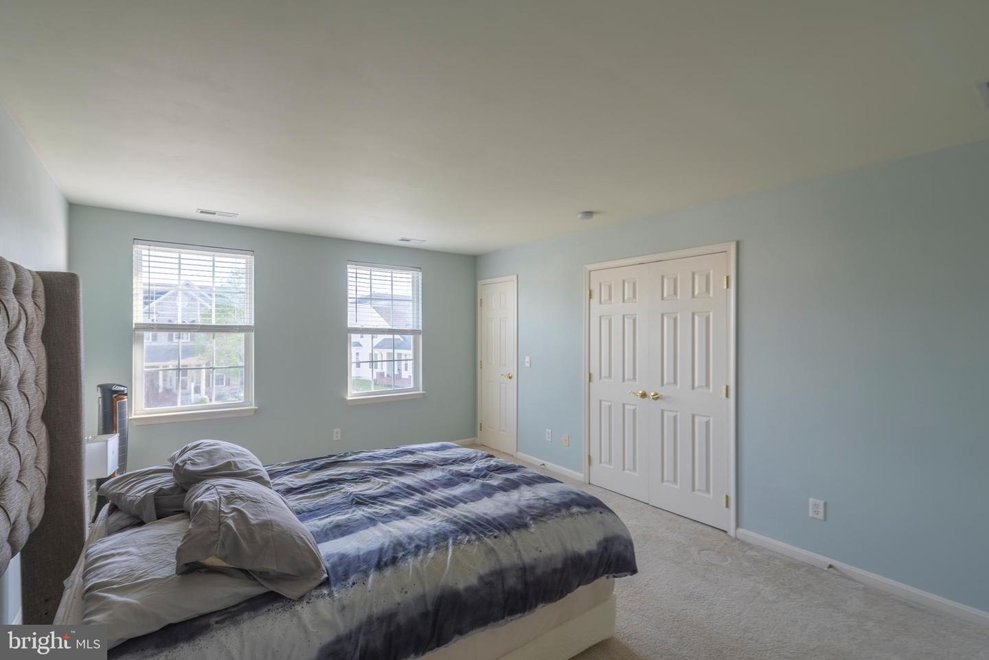 22967 Surry Ln Property Photo 24