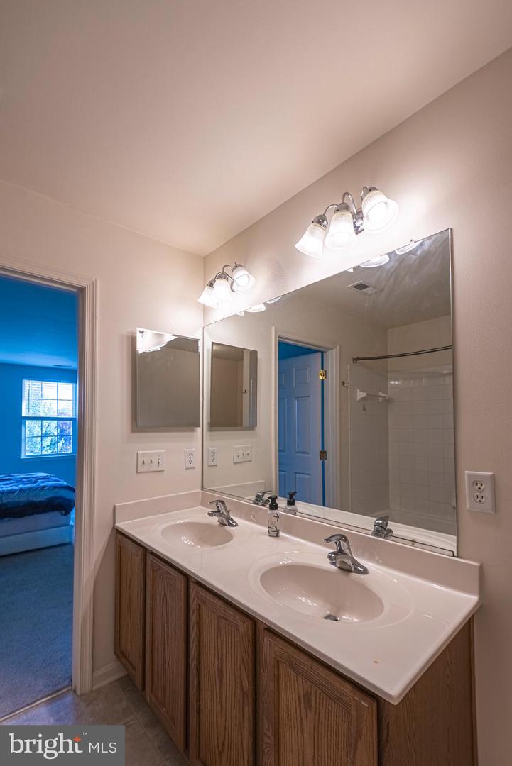 22967 Surry Ln Property Photo 25