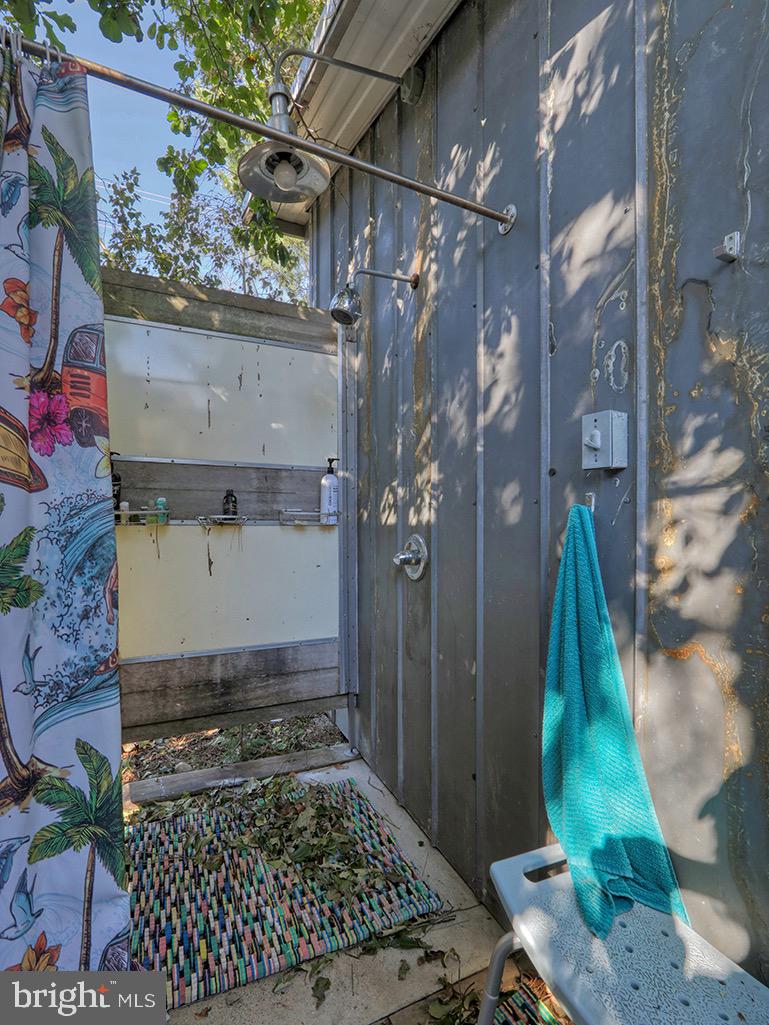 23 Jersey St Property Photo 35