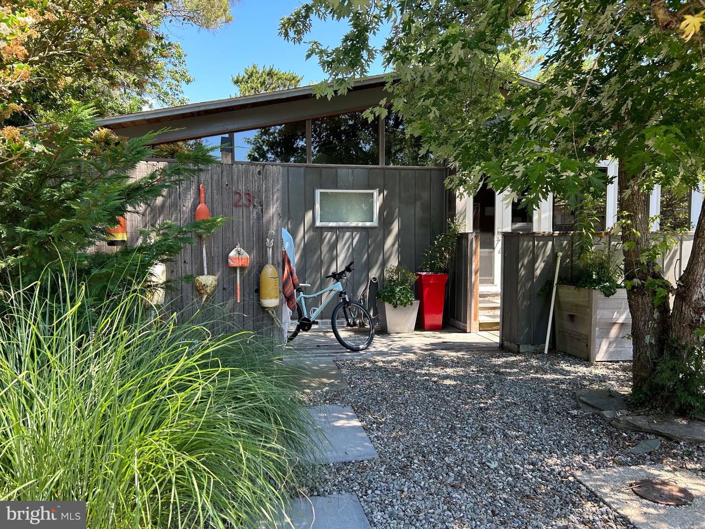 23 Jersey St Property Photo 45