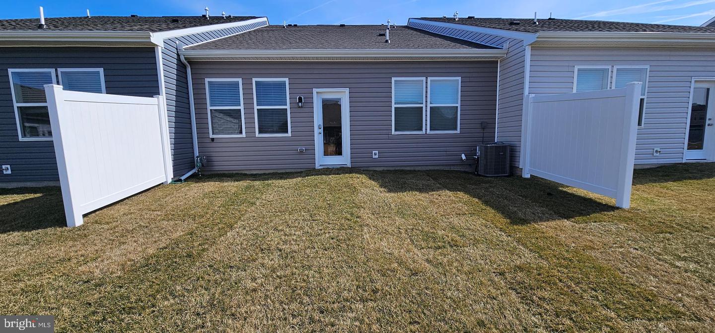35014 Sunfish Ln Property Photo 11