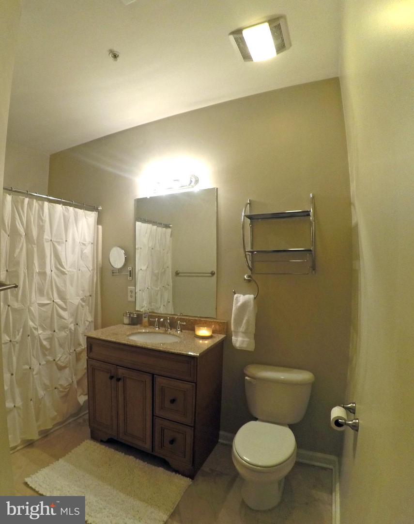 400 Cascade Ln #405 Property Photo 14