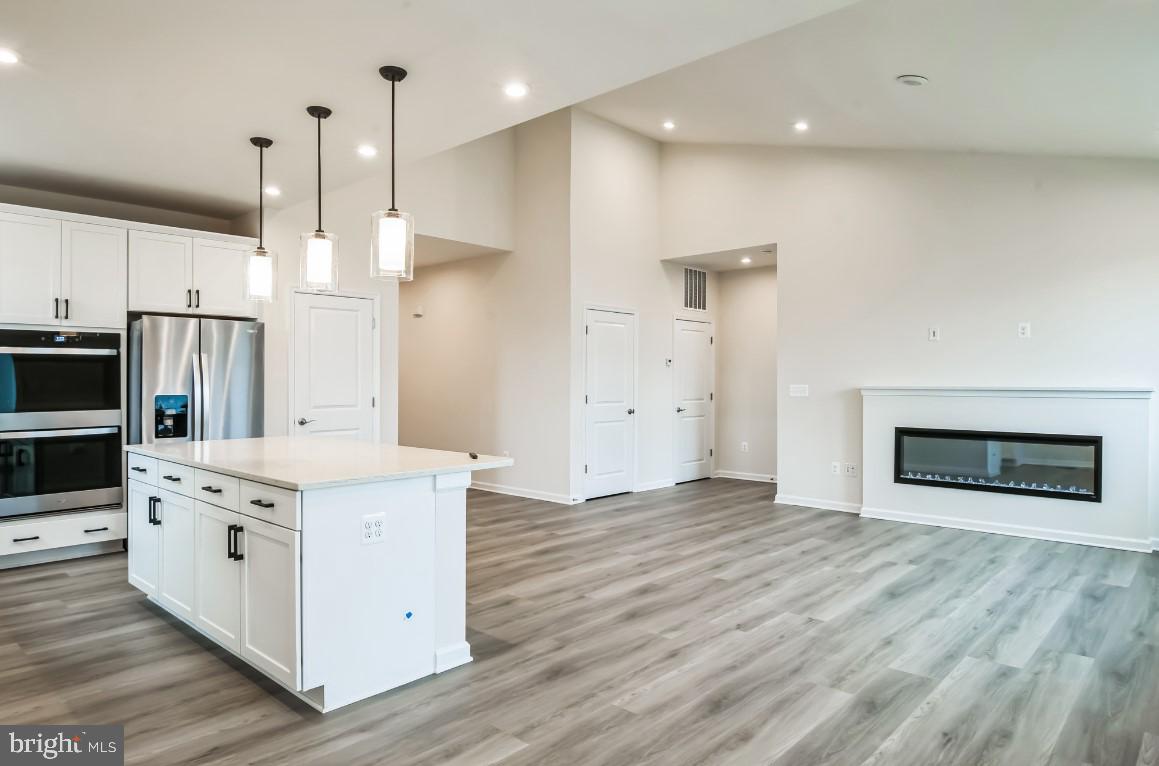 22013 Heartwood Cir Property Photo 3