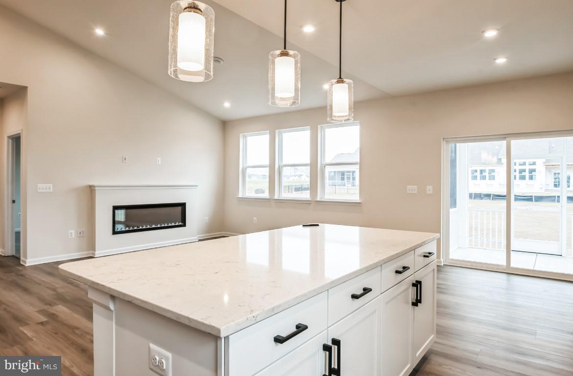 22013 Heartwood Cir Property Photo 4