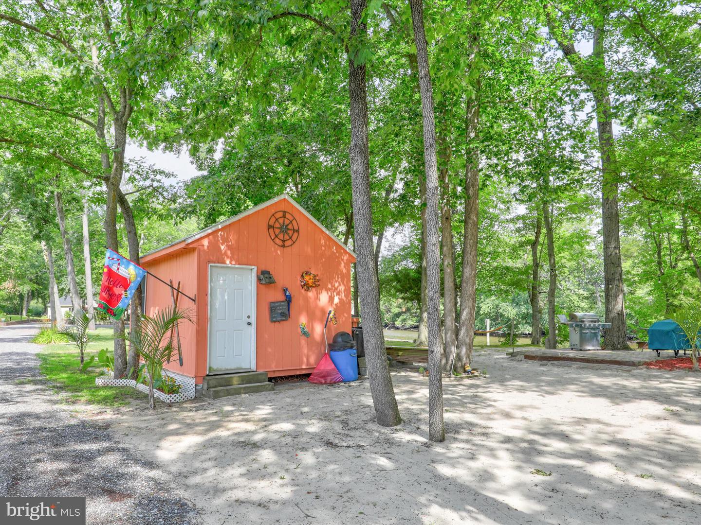 5204 Brown St Property Photo 16