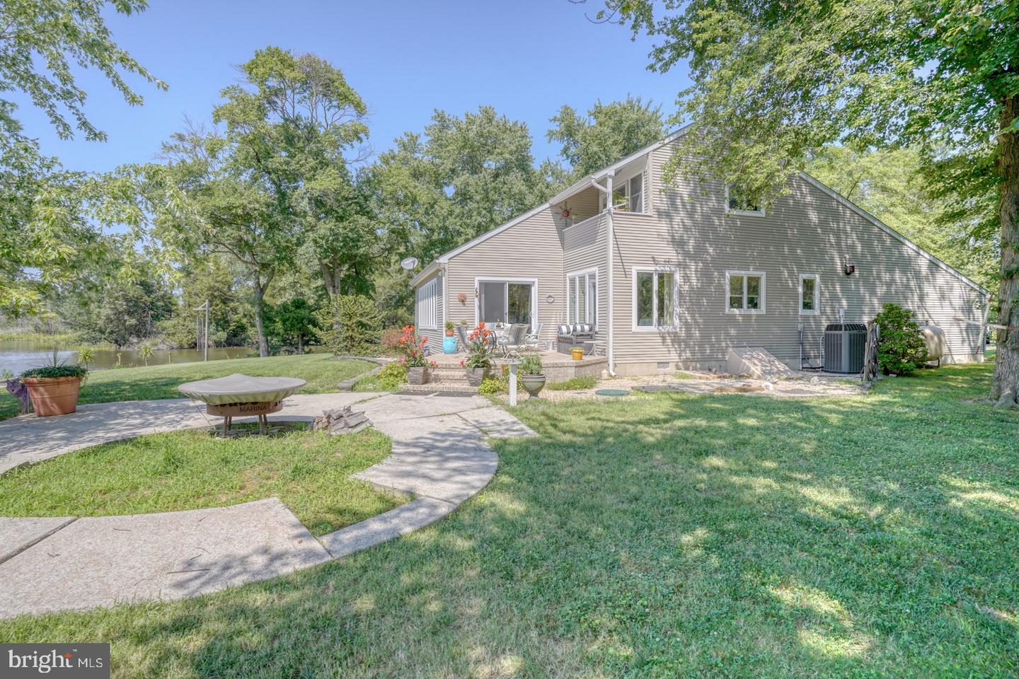 5204 Brown St Property Photo 32