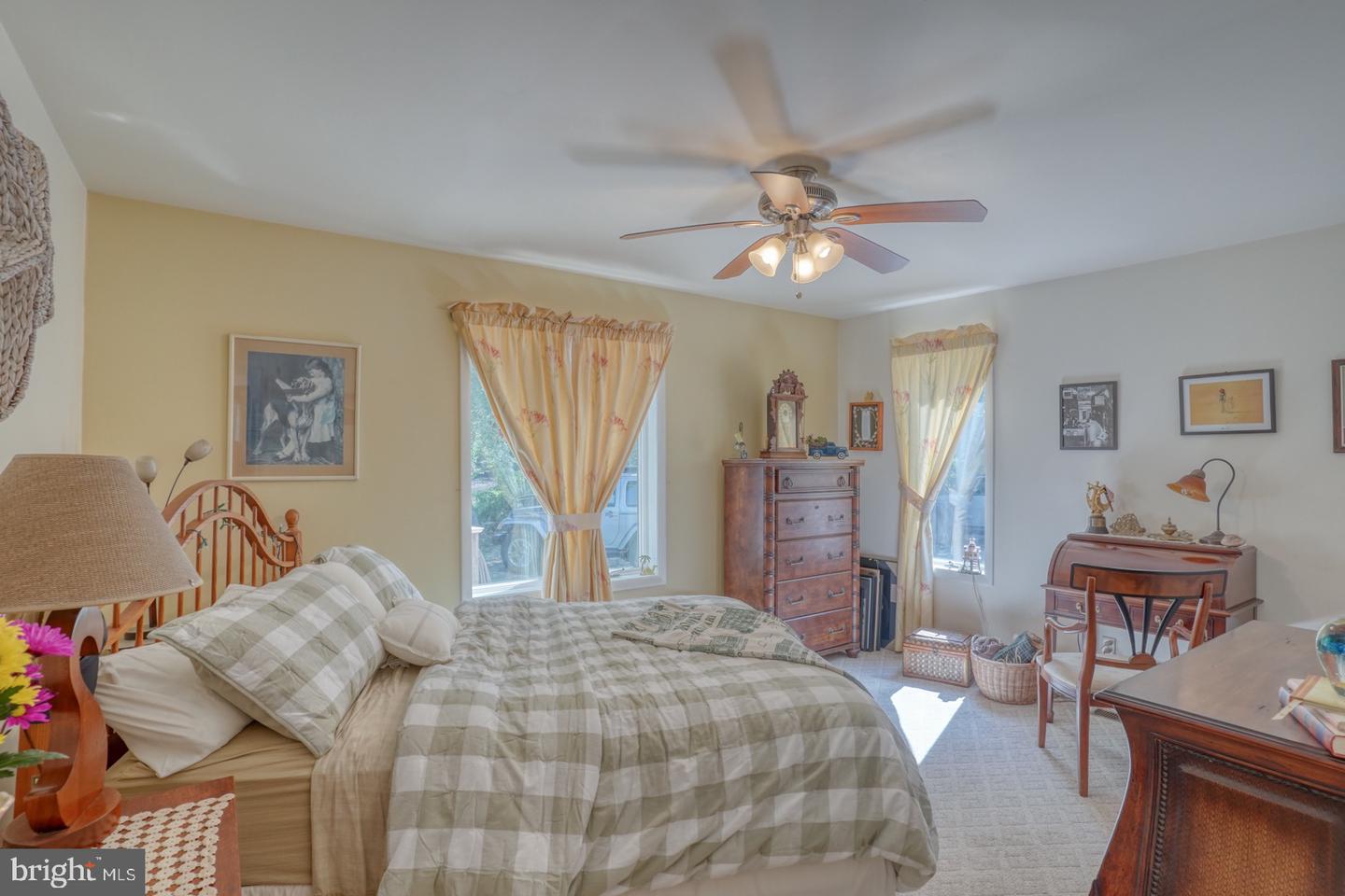 5204 Brown St Property Photo 58