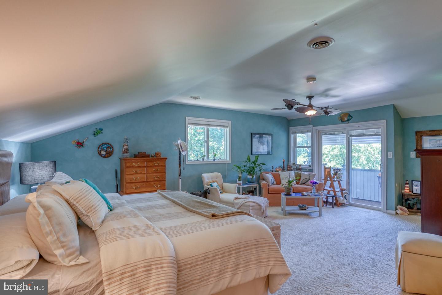 5204 Brown St Property Photo 64